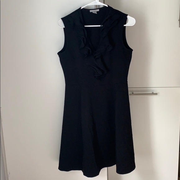 Black V neck Ruffled dress - Picture 1 of 4